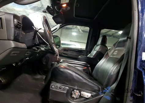 2005 Ford F250 Super Duty z USA, uszkodzony, nr VIN 1FTSW21P65EB92744